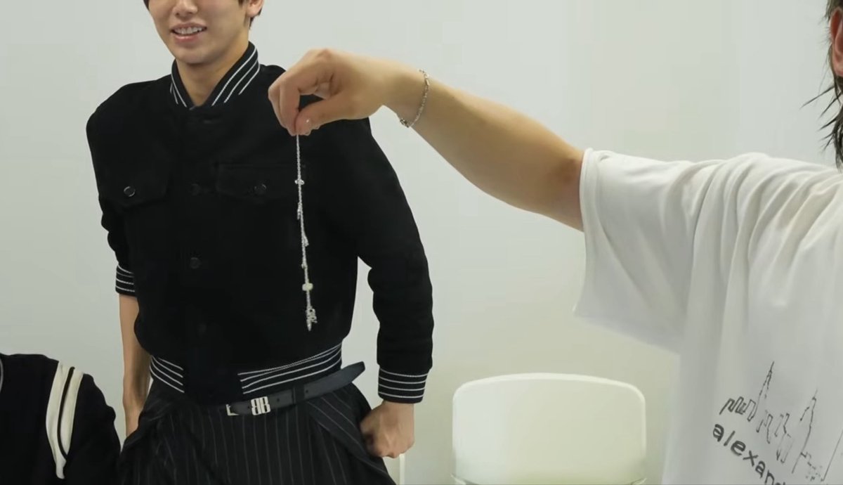 knmzmprzm's tweet photo. シルバーで見づらくて高尾を背景に商品紹介する時間とかあった https://t.co/QS5HKW9Ixy