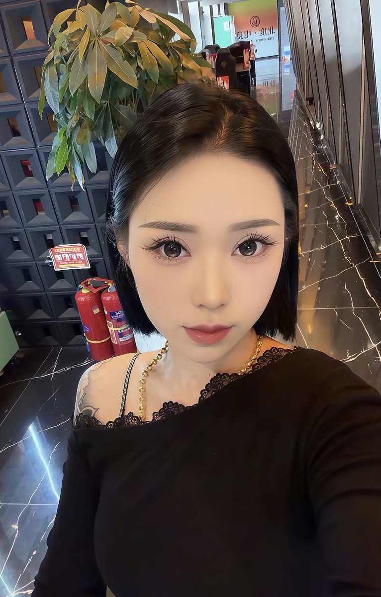 Xxp64v's tweet photo. 欣子我想让你撅着 https://t.co/nKYlgD3CyW