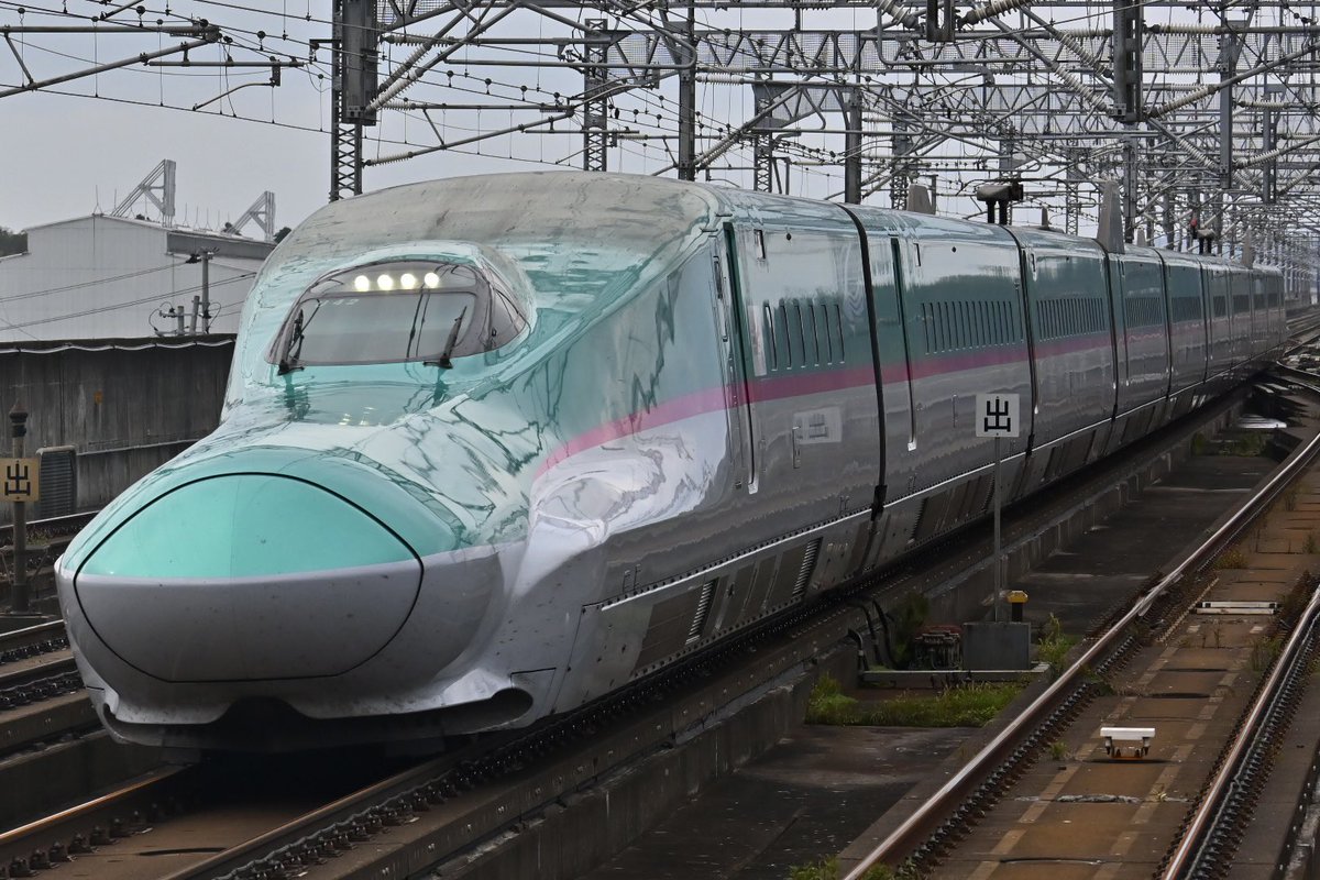 aCWzgcqgFK78912's tweet photo. 2026年9月25日
E5系U42編成 
回送列車 https://t.co/tcPhrBgxfp