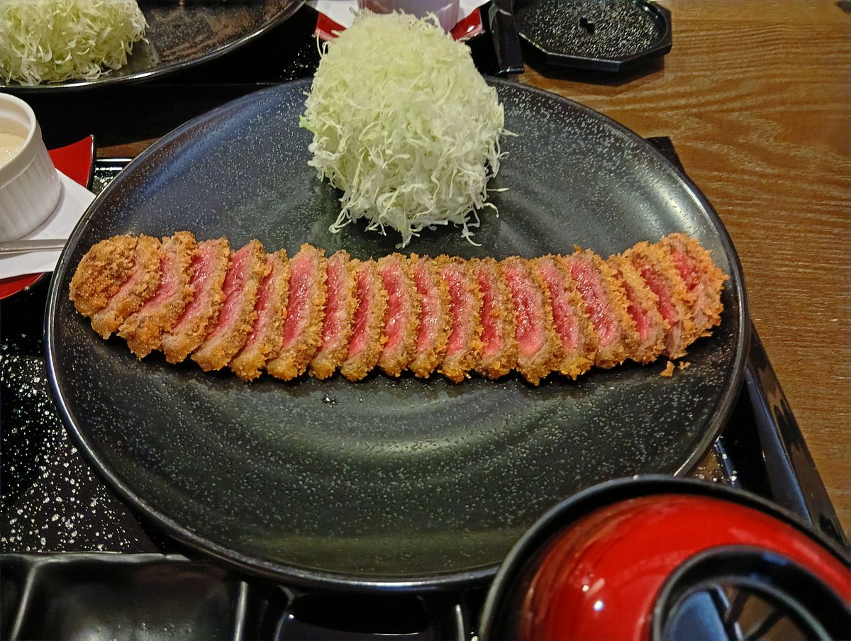koma_ruucoco's tweet photo. #9月を写真4枚で振り返る

お肉編 https://t.co/8VbNFR3t8H