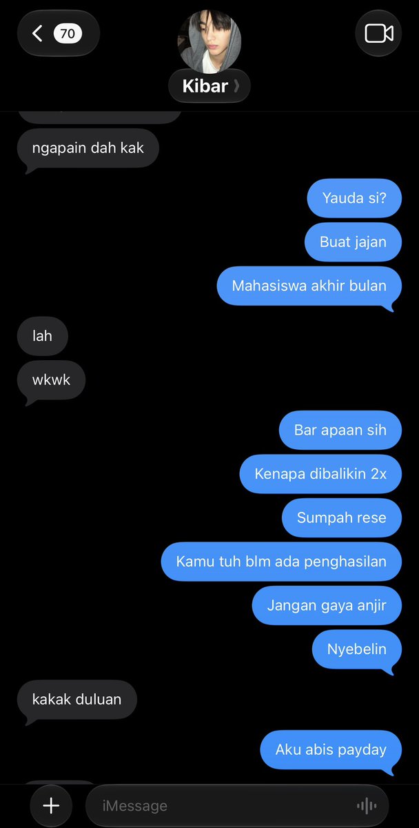 sociecats's tweet photo. pengen ngebiayain berondong ceritanya?

keonhyeon one tweet au #kibarshanif https://t.co/zm2gOsYGAK