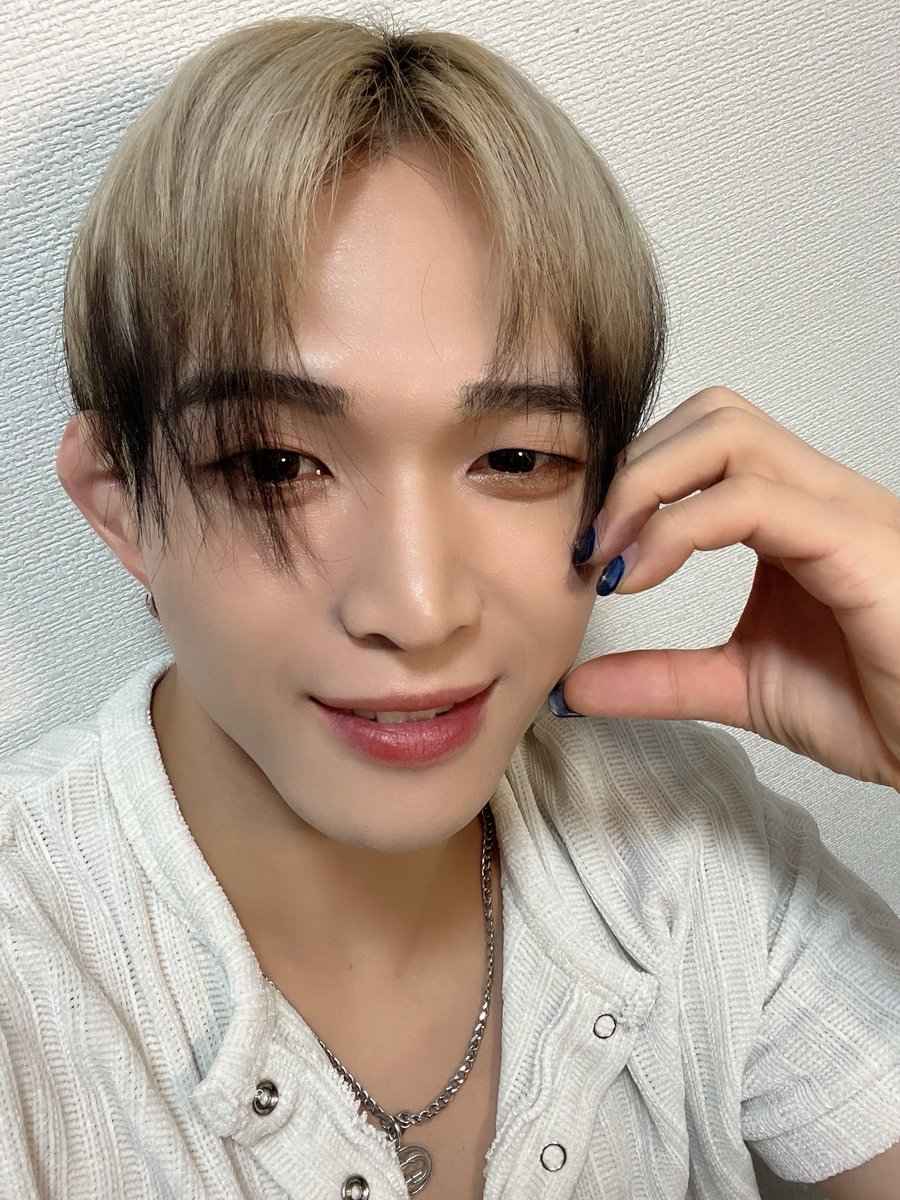 JH_J_Kid's tweet photo. 9月のWithLIVEもありがとう
みんなとのお話し大切な時間！✨
元気パワーチャージ！楽しかった〜
またお話しして思い出作ろうね！

明日はRADIO！ READY GO！
公開ラジオもライブも楽しんじゃお！
また明日ね📞 https://t.co/iODFvdPzXq