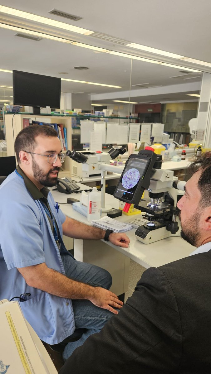 redpuntoes's tweet photo. 📍Hoy conocemos RedIA Salud sobre el terreno.
Jesús Herrero, nuestro director general, visita en Las Palmas el proyecto AURA, que aplica IA a la lectura y avance en el diagnóstico de enfermedades hematológicas. https://t.co/FL1cI9KRrQ