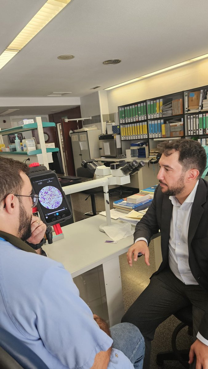 redpuntoes's tweet photo. 📍Hoy conocemos RedIA Salud sobre el terreno.
Jesús Herrero, nuestro director general, visita en Las Palmas el proyecto AURA, que aplica IA a la lectura y avance en el diagnóstico de enfermedades hematológicas. https://t.co/FL1cI9KRrQ