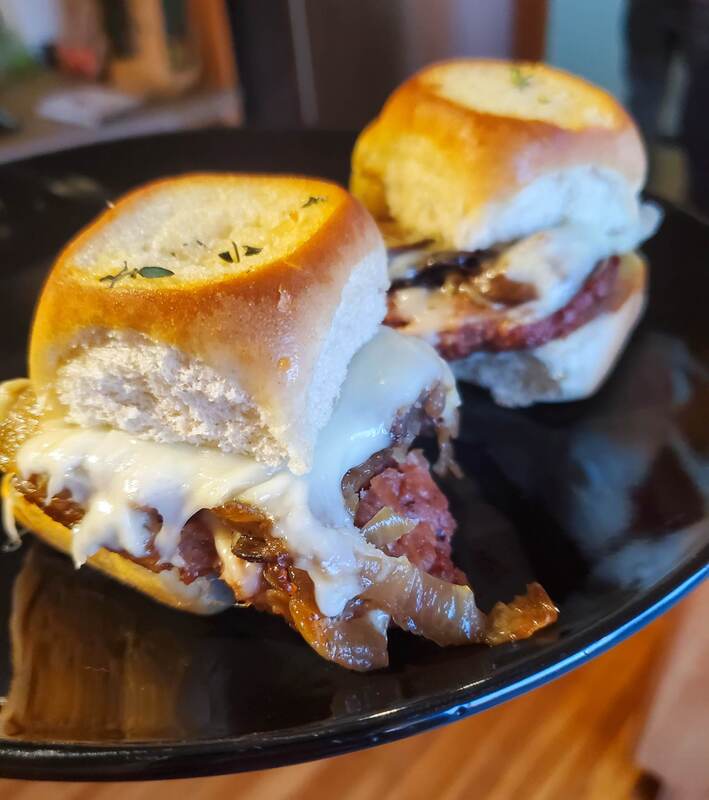 happyveg1986's tweet photo. Did someone say sliders?
Patty Melt Sliders
https://t.co/0YKnGFEEA2
Cheesy Stuffed Meatball Sliders
https://t.co/K04vpd9yYB
Cheeseburger Sliders
https://t.co/0rY4AvOCng
Eggplant Parm & Pesto Sliders
https://t.co/OlyEL8360I
#vegetarian #sliders #recipes https://t.co/m2QzgVOXuM
