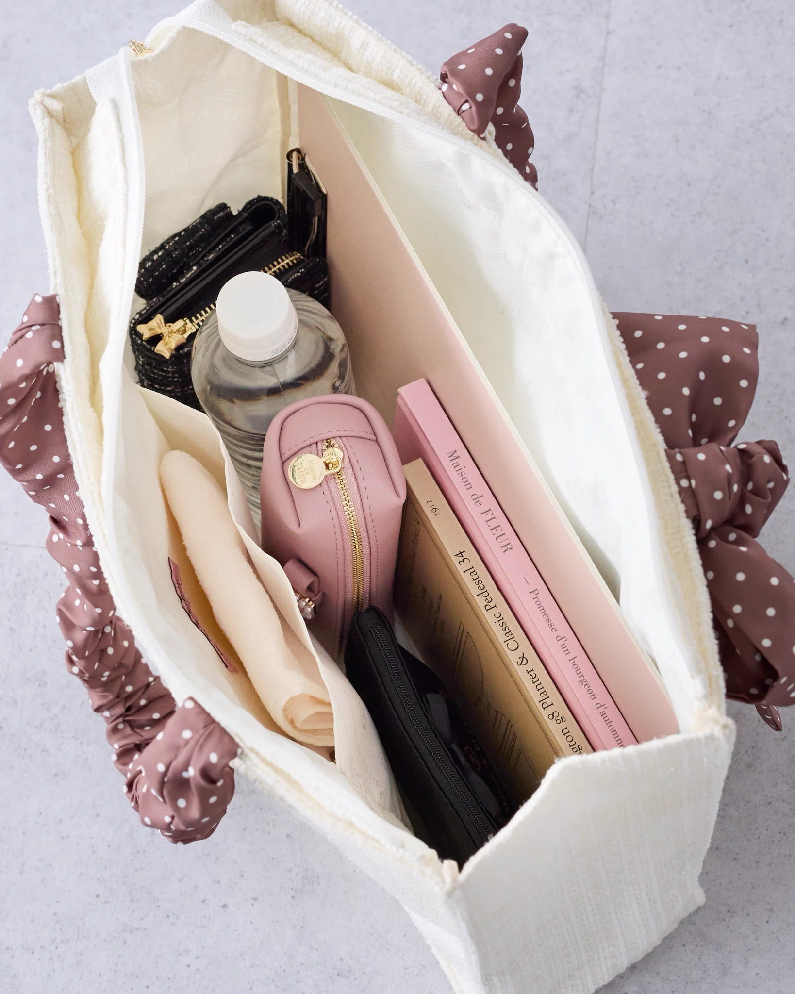 【最終お値下げ】ルルドヌフ　Mixツイード　キャリーバック　ボンボンコピーヌ Maison de FLEUR on X: 