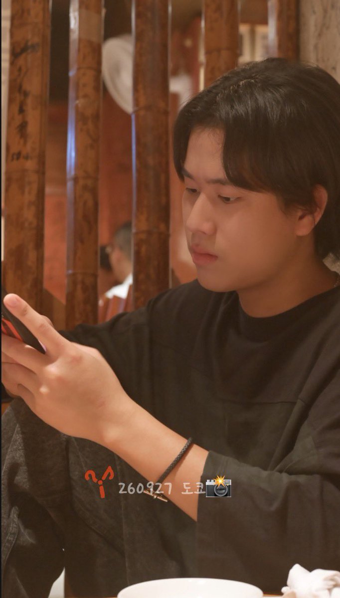 onlyyouni's tweet photo. 260927 ๋์ฟ๐ธ
#์ด๋ฌด์ง #leemujin #๋ฌผ์ํ #QuestionNote https://t.co/Lz5Qp0esJ7