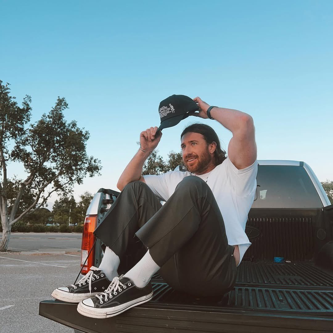 calgrams_'s tweet photo. Outfit with vibes but was 100% going for the last pic fa #mensfashion #outfit #OOTD #mensstyle #OutfitsOfTheWeek https://t.co/FSqnhwXC3e