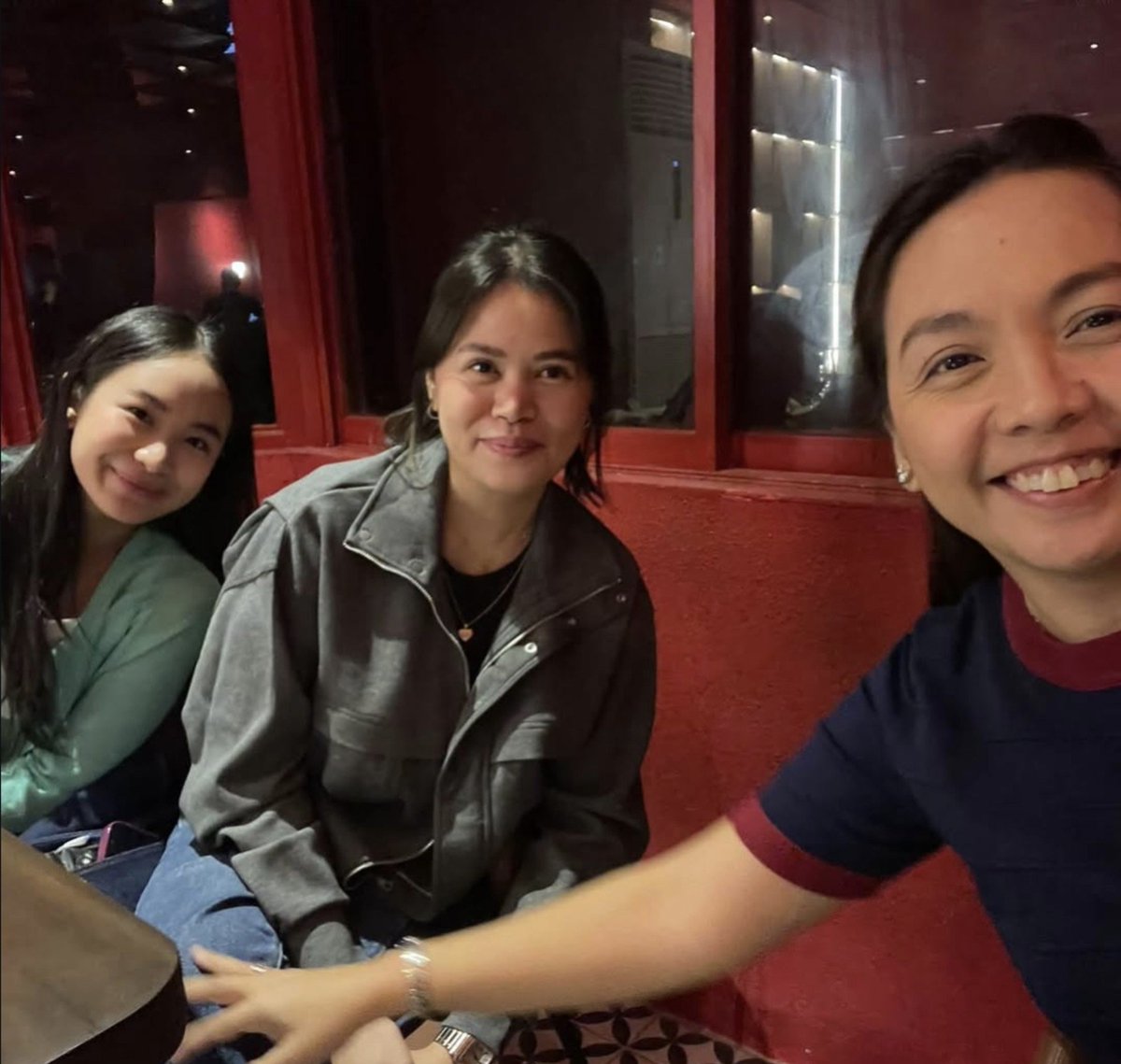 ultjoniean's tweet photo. ang magpinsan na cuties 😭 finally nakakabonding na yan sila 

#CapriceCayetano https://t.co/MZ8cibC903