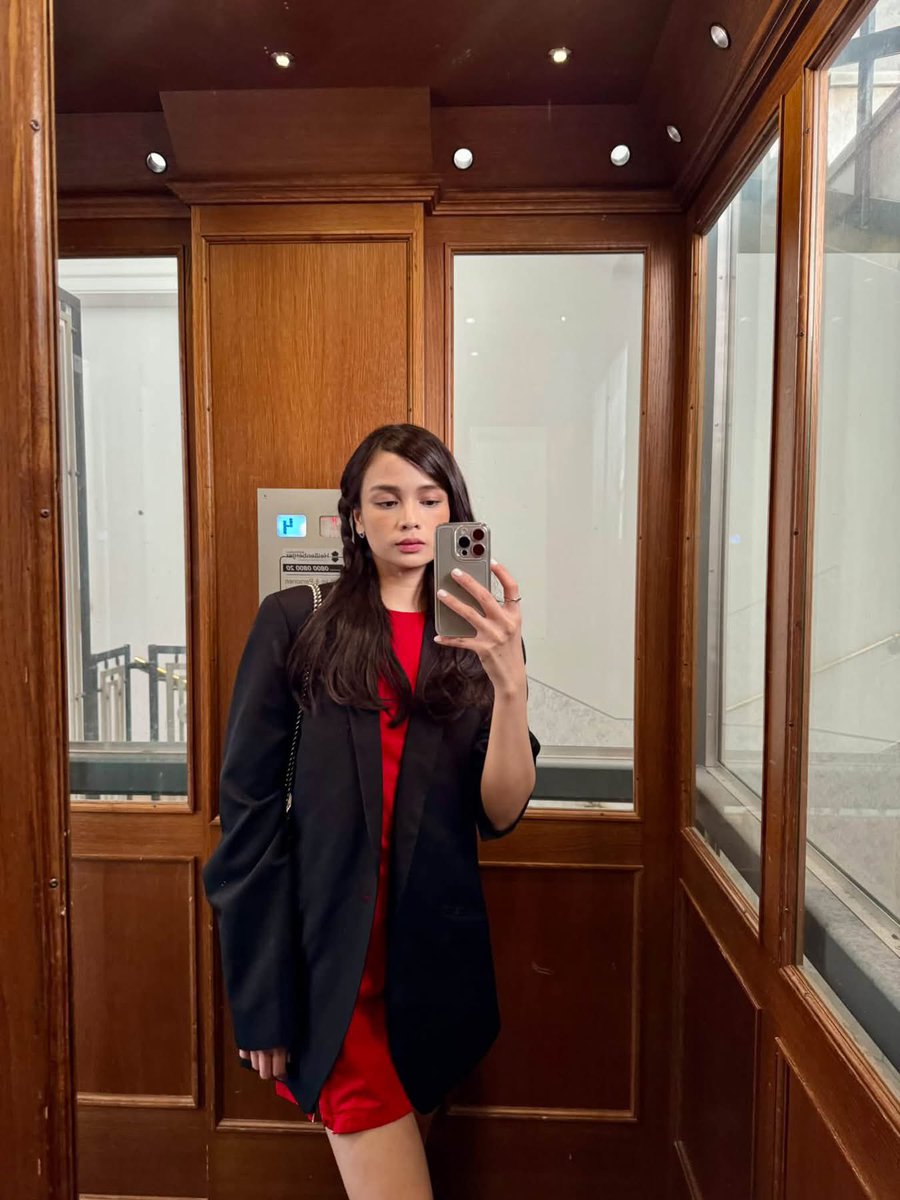 tuttifruttiiyah's tweet photo. effortlessly classy
#RhenEscaño https://t.co/SxL0wNZSmP