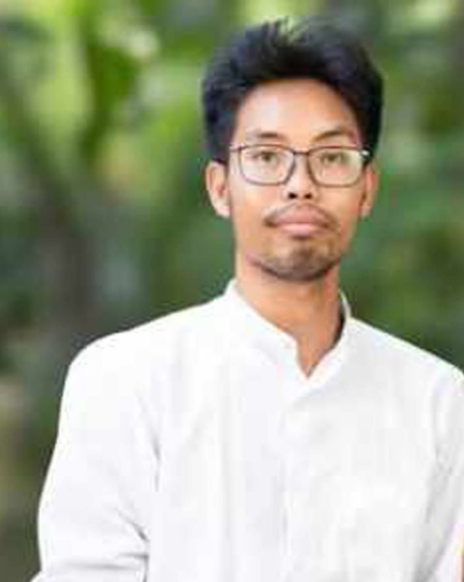 scarlletnn's tweet photo. #Bago Region, Ko #WaiPhyo was arrested from MinHla Town on accused supporting revolution,was taken police station & shot dead by military troops,but army officers lied his family, was killed in a clash with PDF troops.
#2026Sept29Coup
#WhatsHappeningInMyanmar
#WarCrimesOfJunta https://t.co/V7r0ILMTGF