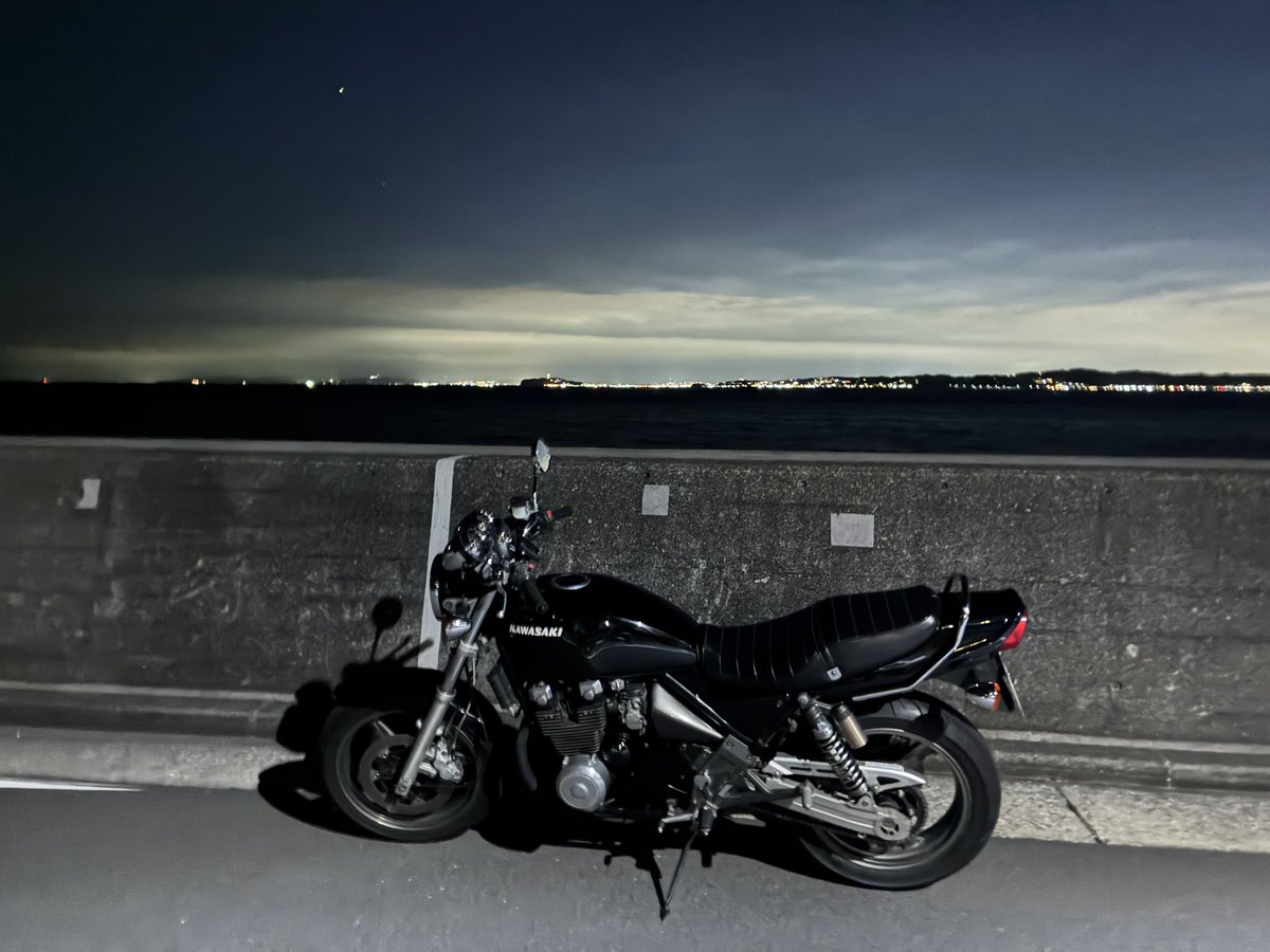 KAWASAkibiku250's tweet photo. 単車転がすたびに、おじさんによく
話しかけられる笑　嬉しいけどね。
純正っぽさは残していじる予定 https://t.co/SPTrMqen6T