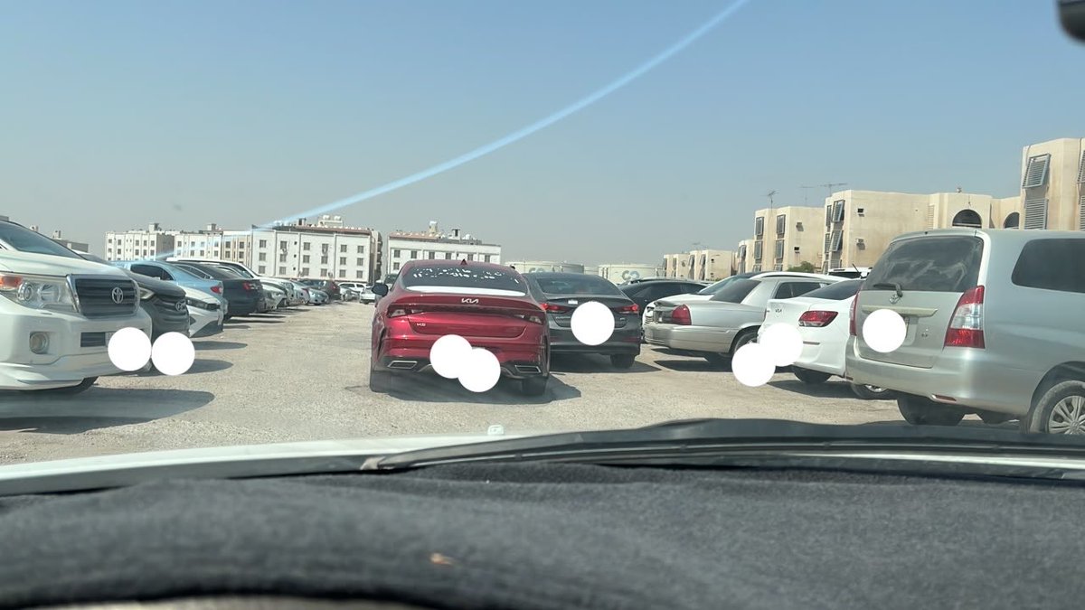 bwmsbb253098's tweet photo. السلام عليكم ورحمة الله وبركاته وبعد 
حبيت اقدم رساله الى تعديل المواقف في الكليه لان والله ما احد يقدر يوقف الي ياخذ موقفين ولا الي يوقف في نص الخط والمواقف ماهي موهيئه للوقف مكسره وضيقه اتمنى اخذ الامر بمحمل الجد والسلام عليكم 

#مواقف_الكليه_التقنيه_الدمام https://t.co/TYGnooEr8p