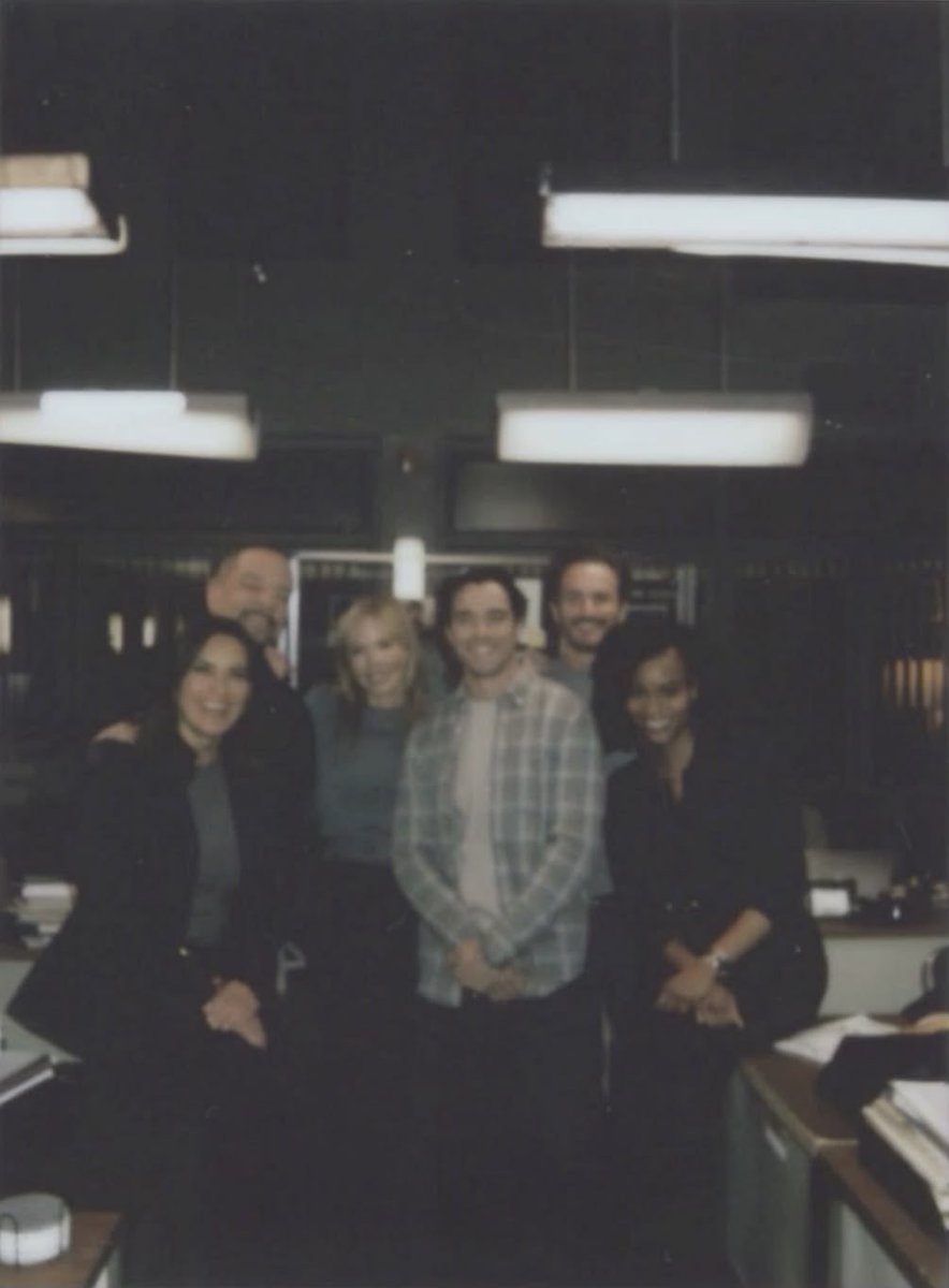 olsonshargitay's tweet photo. them. 🥹 https://t.co/RZoww0z8Ol