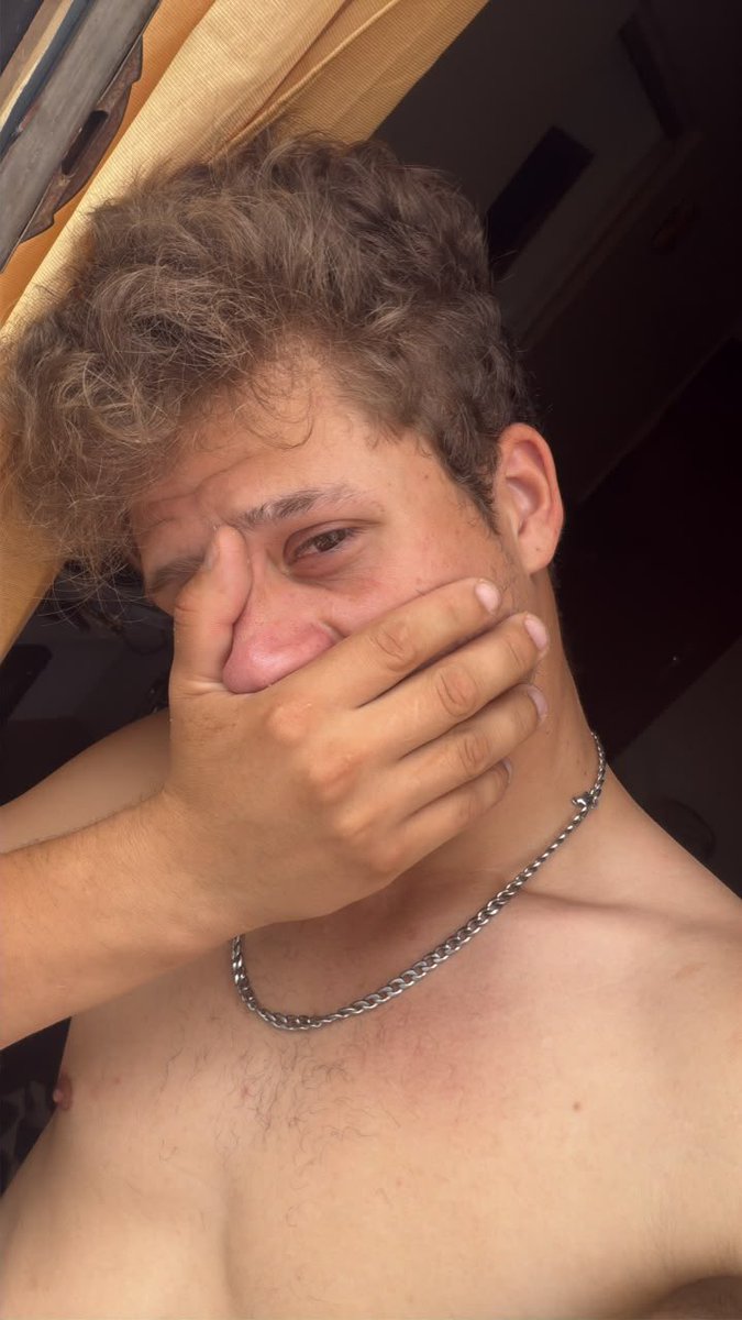 vsschavaren's tweet photo. Como faço pra mostrar pra pessoa que eu sou diferente de quem brinca com os outros 🥹 https://t.co/RmeZNNSKgu