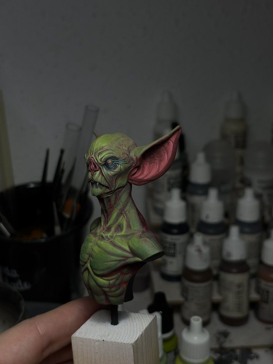 Senyormiaurles's tweet photo. Wip 3 de 100 

Probando temperaturas en el pecho (izq.) 

Orejas repasadas para lograr saturación y pruebas de color y temp. para los huecos de las clavículas  

Peleándome con el ojo izquierdo y me da que voy a arrancar los míos 

Por detrás, una rata pelada

Difícil pero diver! https://t.co/pkhdJ9Vjwo