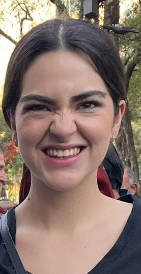 DonVocero's tweet photo. 1er Acto: Le da las nalgas al chiquidrácula. Finge andar de novia con un 🏳️‍🌈
2o A Tiene un chamaco para verse mas "maternal"
3er A Le dan la candidatura de Chihuahua a otro
Cómo se llamó la obra? https://t.co/R3qFmMDAxZ