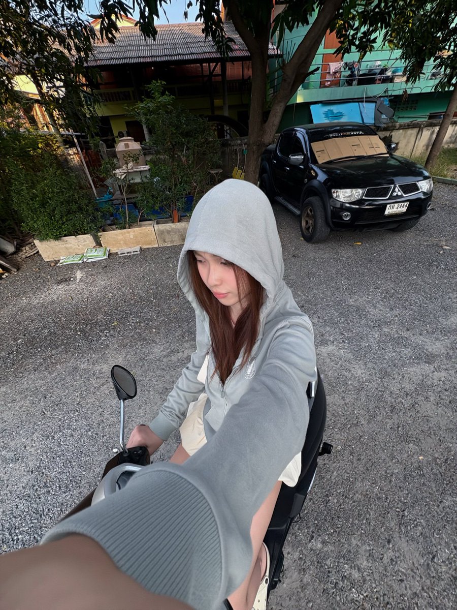 bnl8on's tweet photo. #อยุธยา https://t.co/lezXAmaPCs