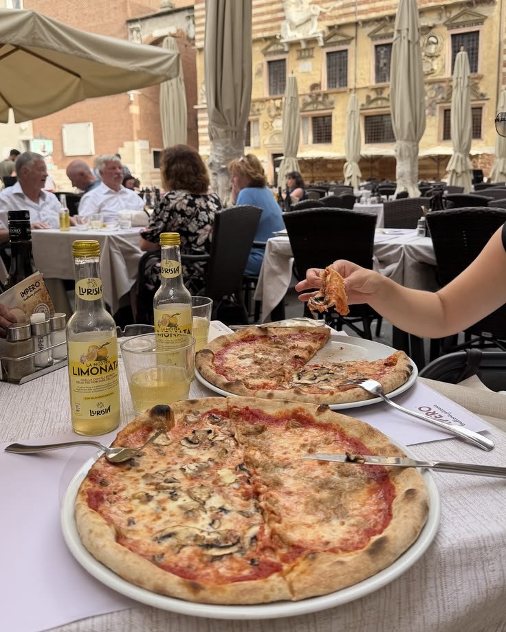 mozinity's tweet photo. Lasciatemi cantaree https://t.co/55h8a1gDhK