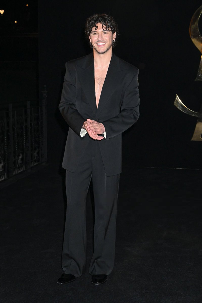 21metgala's tweet photo. Belmont Cameli at the Saint Laurent fashion show. https://t.co/FNfLKbeqNl