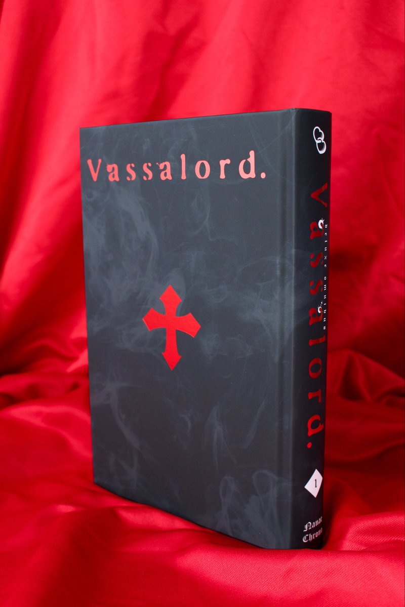 TOKYOPOP's tweet photo. Here’s your first look at Vassalord: Deluxe Edition, volume 1 🩸

The highly requested, classic action-fantasy vampire manga returns in a special, hardcover deluxe edition!
Contains the first 2 volumes of the manga!

Pre-order is now available:
https://t.co/4UseiPp2kF https://t.co/zp7zuL6xAC