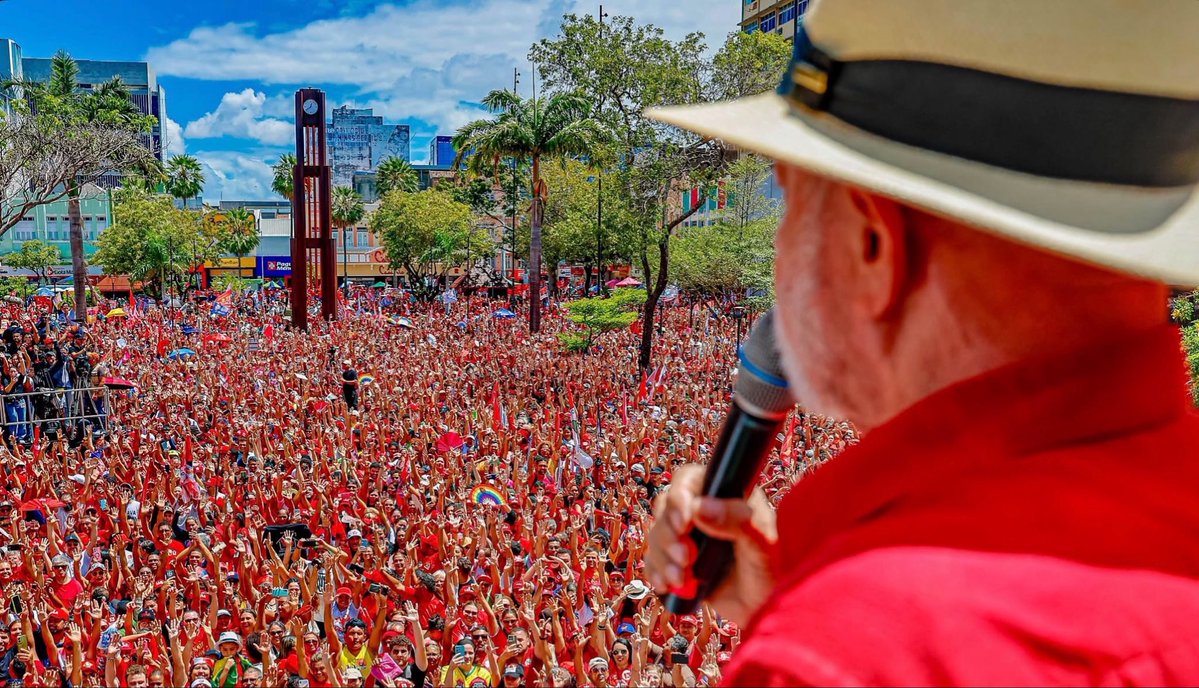 demiskylie's tweet photo. o homem performático https://t.co/bK9M6c9tPe