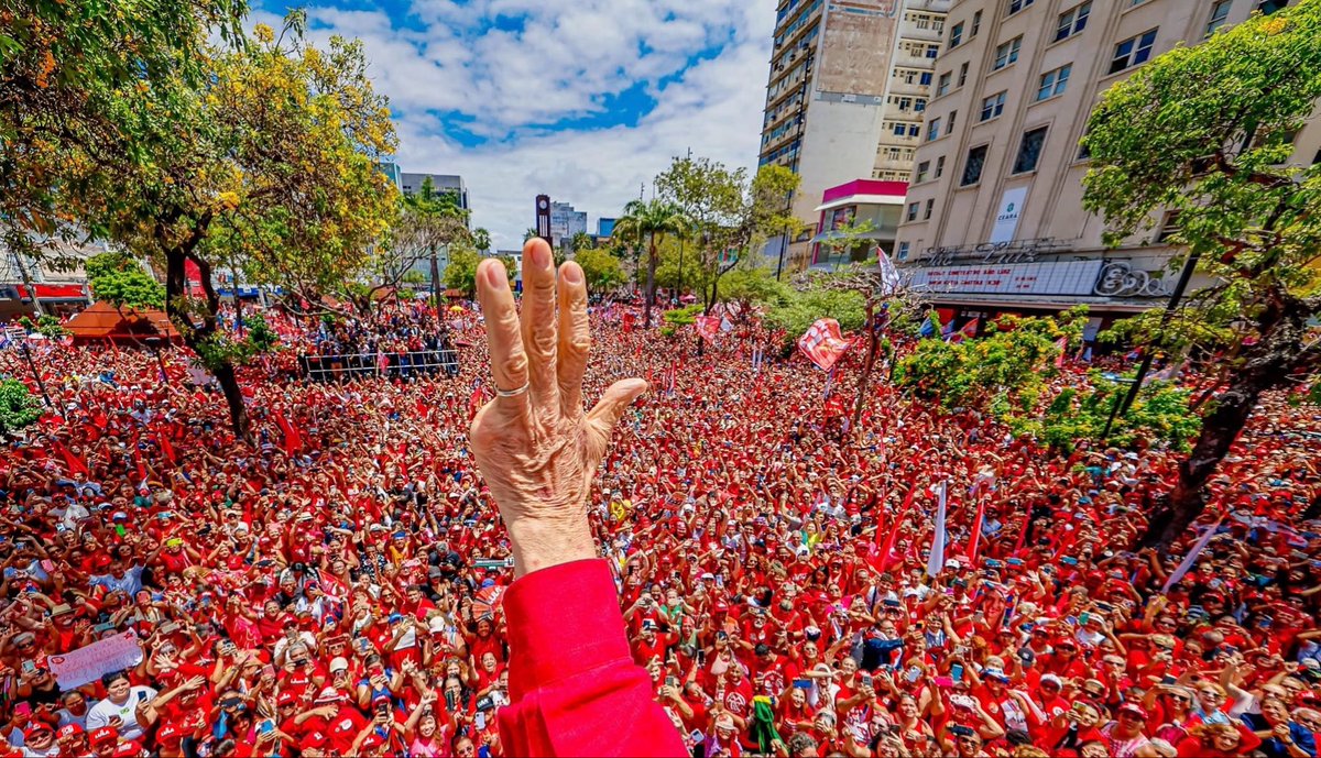 demiskylie's tweet photo. o homem performático https://t.co/bK9M6c9tPe