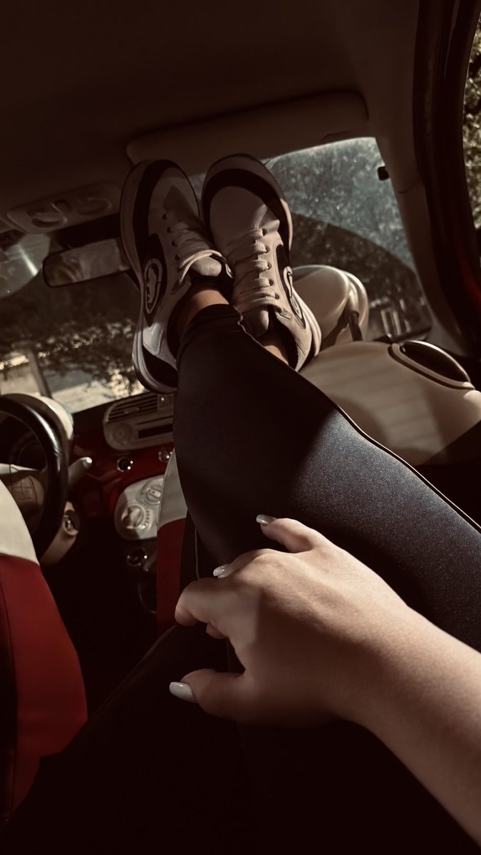 Mgaraah's tweet photo. The shoes stay on… until you give me a reason to take them off. 👣✨❤️‍🔥 https://t.co/L2WODFaMhz