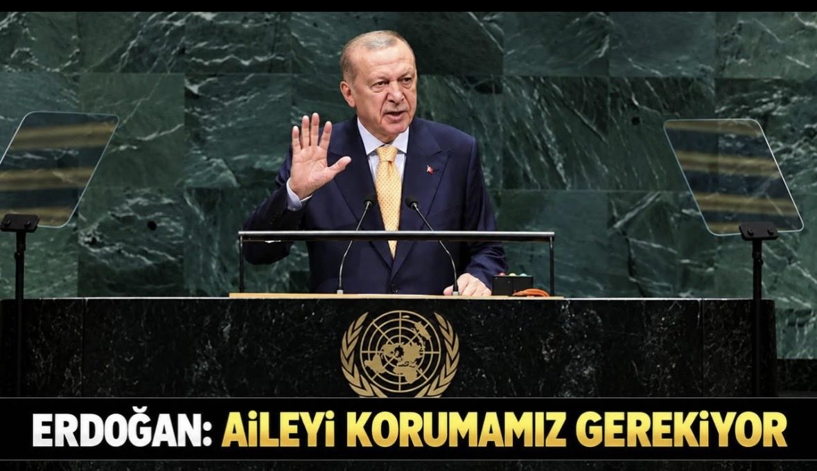 cananayylldz's tweet photo. Sayın @Yusuf__Tekin; bizler görevimizin başında kalmak, öğrencilerimize eğitim vermek ve aynı zamanda aile birliği mizi korumak istiyoruz. Kabul edilen mazeretlerimizin kontenjan yetersizliği nedeniyle çözümsüz bırakılmamasını rica ediyoruz. Uygun kadro ve kontenjanların artırılmasını arz #ProtokoleVARöğretmeneYOK ediyoruz. @RTErdogan @oktay_saral @_cevdetyilmaz @hasandogan @YilmazzGuney ❤️