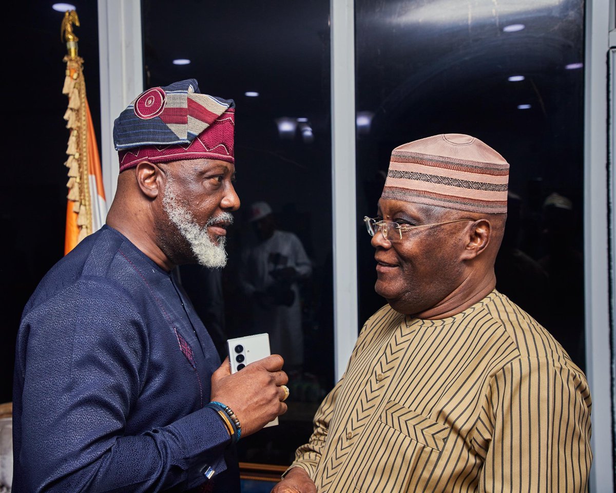 _dinomelaye's tweet photo. With the next President today. https://t.co/XcjmZgup3E