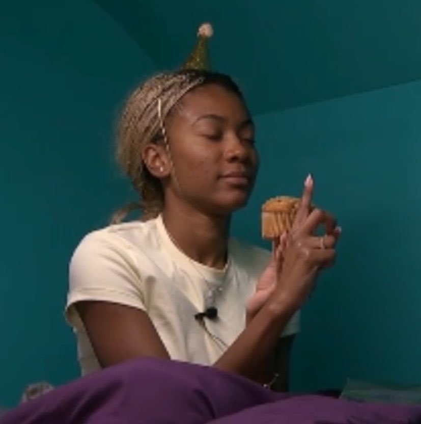 1989veto's tweet photo. my shayla💗 https://t.co/ZVbDXVsK6d