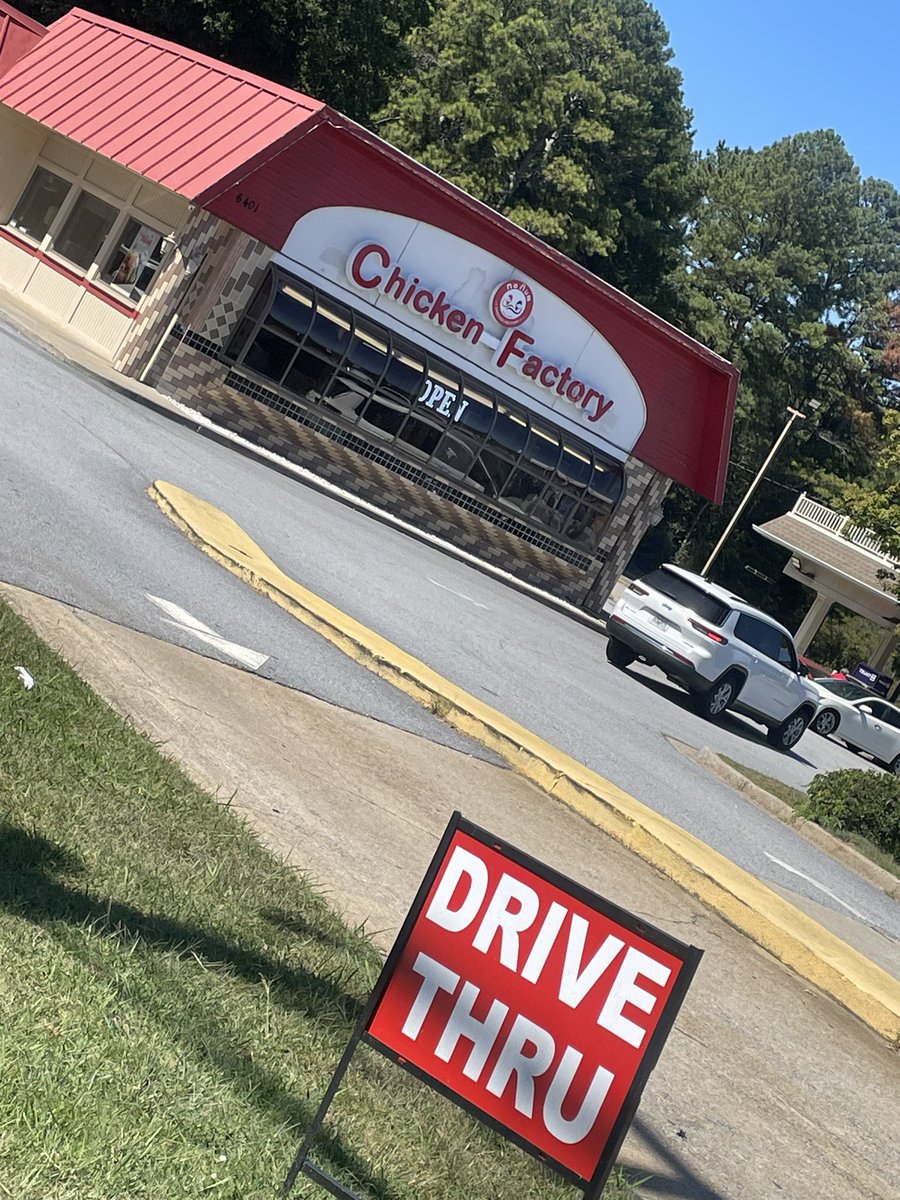 cccran1k's tweet photo. they tore down american deli for this😹😹😹😹😭😭😹😹😹😭😿 https://t.co/GPaCUBuH1G