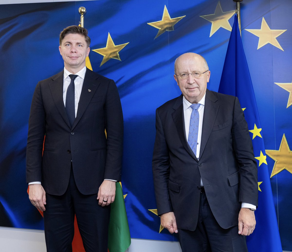 KubiliusA's tweet photo. Today I welcomed in Brussels 🇱🇹Prime Minister @mindaugassink of @LithuanianGovt 

🇪🇺@EU_Commission and 🇱🇹#LT27EU Presidency both share many priorities to pursue: defence, security, resilience, enlargement. 

Looking forward to our cooperation towards safer 🇪🇺! https://t.co/9RcYqbmkLn