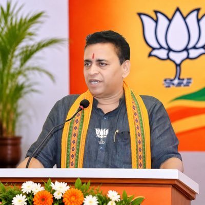 KamleshSainiMLA's tweet photo. भारतीय जनता पार्टी के वरिष्ठ नेता आदरणीय श्री @Sunil_Deodhar जी को जन्मदिन की हार्दिक बधाई एवं शुभकामनाएँ।

प्रभु श्री राम जी आपको सदैव स्वस्थ एवं प्रसन्न रखें तथा दीर्घायु जीवन प्रदान करें। https://t.co/bG5XNt8Olj