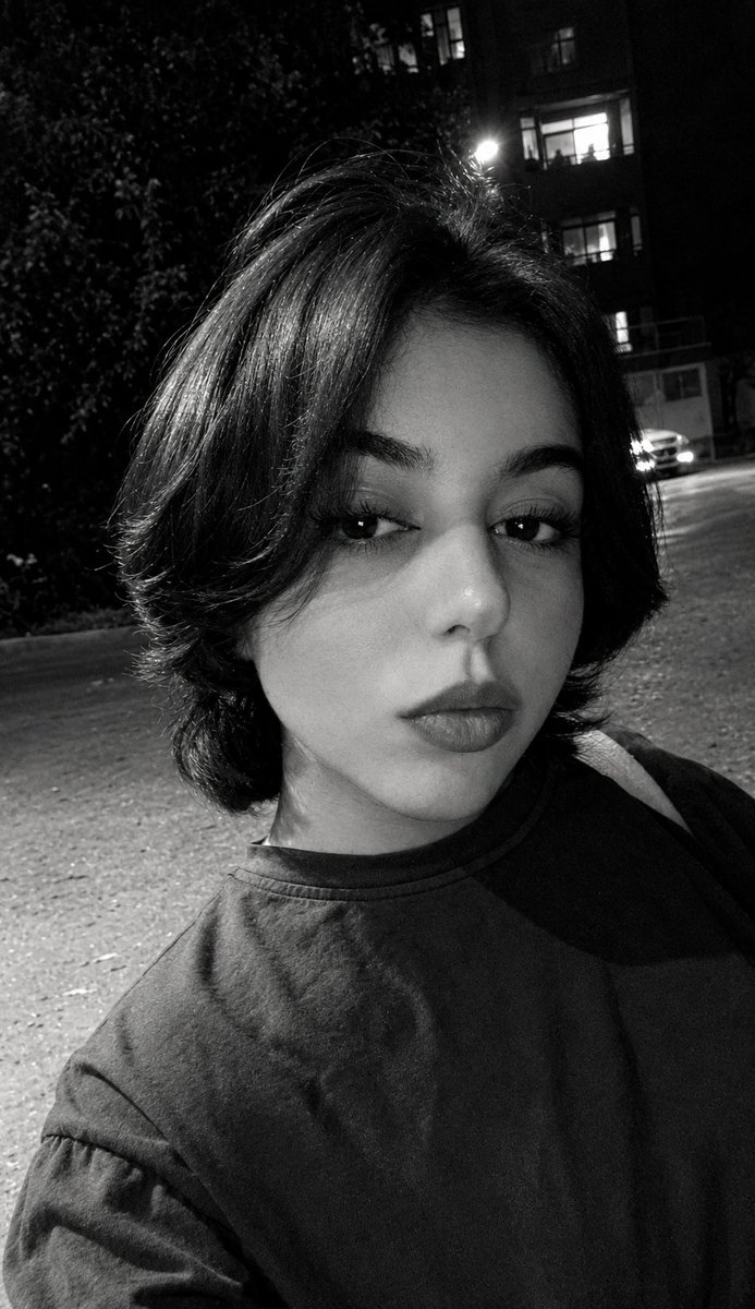 niniloo17's tweet photo. New hair ✨
سلام به موهای جدیدممم https://t.co/5tm54ENkqR