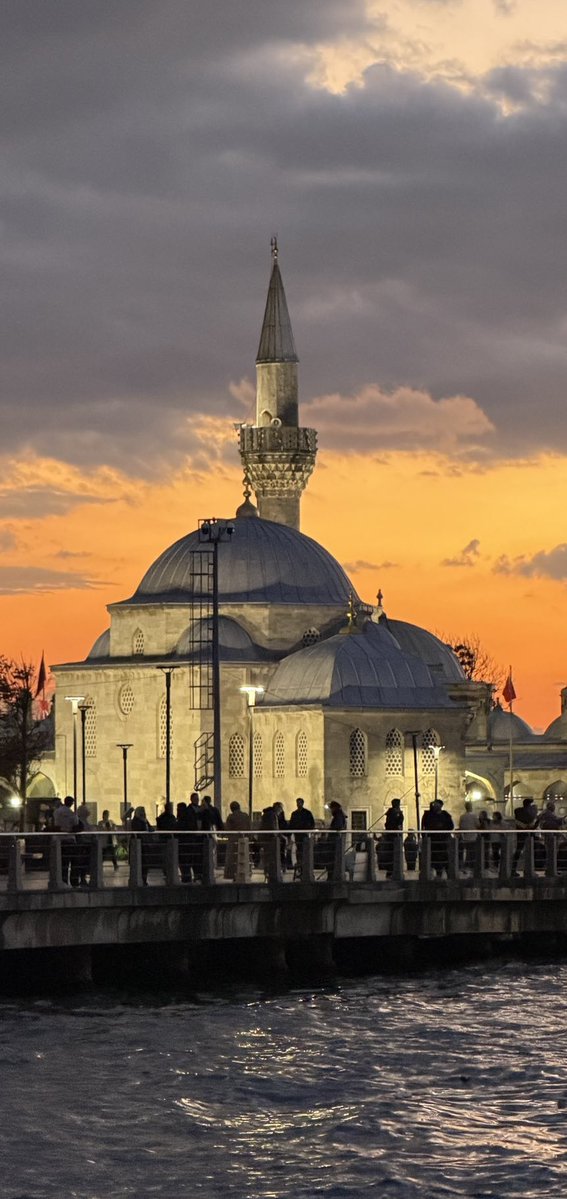 camiistan's tweet photo. 📍Üsküdar Şemsi Paşa ( Kuşkonmaz ) Camii https://t.co/LvCesZJ5Wh