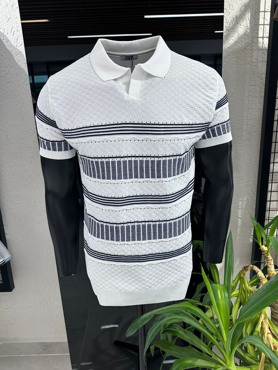 egbon_drip's tweet photo. Clean T shirt available 

From 30k-35k !!!! 
Free delivery to anywhere in Nigeria https://t.co/7HSe314Vv8