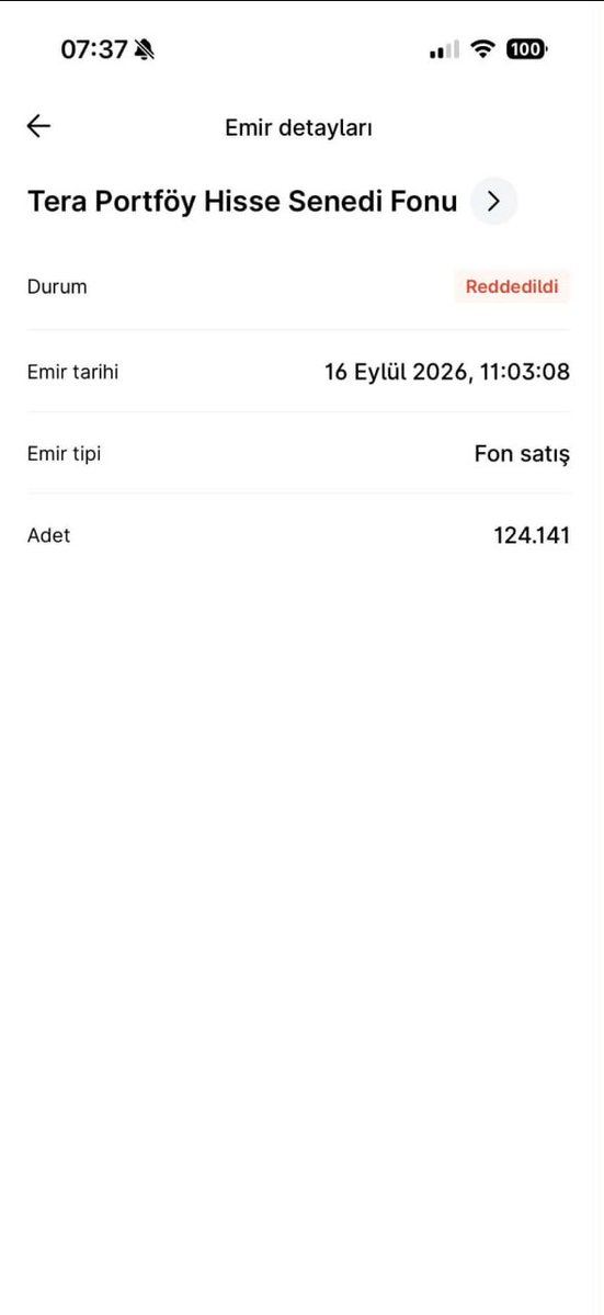 fonunmagdurlari's tweet photo. 🚨 SPK'NIN RESMİ AÇIKLAMASINI ÇÖKERTEN BELGELER!

SPK, 28 Eylül duyurusunda ne dedi?
👉 "Kapatma 17 Eylül'dedir. 16 Eylül ve öncesinde iletilen tüm emirler olağan işleyişe dahil edilmiştir."

GERÇEK ÖYLE Mİ? HAYIR! İŞTE KANITLARI: 👇

Elimizdeki resmi ekran kayıtlarına bakın:
📍 16 Eylül Saat 11:03 -> REDDEDİLDİ
📍 16 Eylül Saat 12:57 -> REDDEDİLDİ
16 Eylül günü sistem resmi olarak tamamen açıkken, seansın bitmesine saatler varken bu satış emirleri NEDEN REDDEDİLDİ?

Madem kapatma 17 Eylül'deydi;
1️⃣ 16 Eylül sabahı bazı yatırımcıların emri çalışırken bazılarınınki keyfi/seçici olarak mı iptal edildi?
2️⃣ TEFAS'ta sistemsel bir çöküş yaşandı da üzeri mi örtülüyor?
3️⃣ Yoksa birileri fonlardan çıkabilsin diye küçük yatırımcının emirleri manuel olarak mı engellendi?

Bu açıkça 6362 sayılı Kanun m. 79 (Takas Kesinliği) ve Anayasa önünde eşitlik ilkesinin ihlalidir!

BU KEZ NASIL AÇIKLAYACAKSINIZ? @spkgovtr

#FonMağdurları #TEFAS #SPK #AnaParamızıGeriVerin #FonMağdurlarıZorDurumda #tly #thf #tp2 #paramıznerede