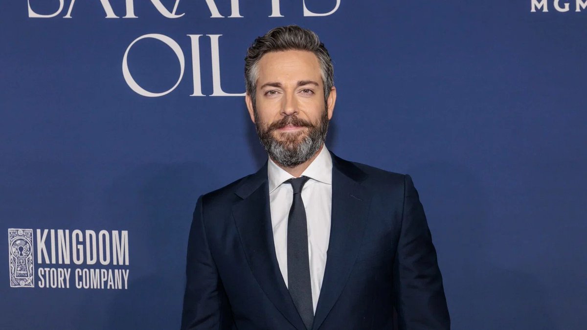 JuanC_Rdgz's tweet photo. 🎬 Happy Birthday Zachary Levi 🎂🎬
#ZacharyLevi #ThorTheDarkWorld #ThorRagnarok #Fandral #Shazam #ShazamFuryoftheGods #BillyBatson #Shazam #HappyBirthdayZacharyLevi https://t.co/pkNtafh88u