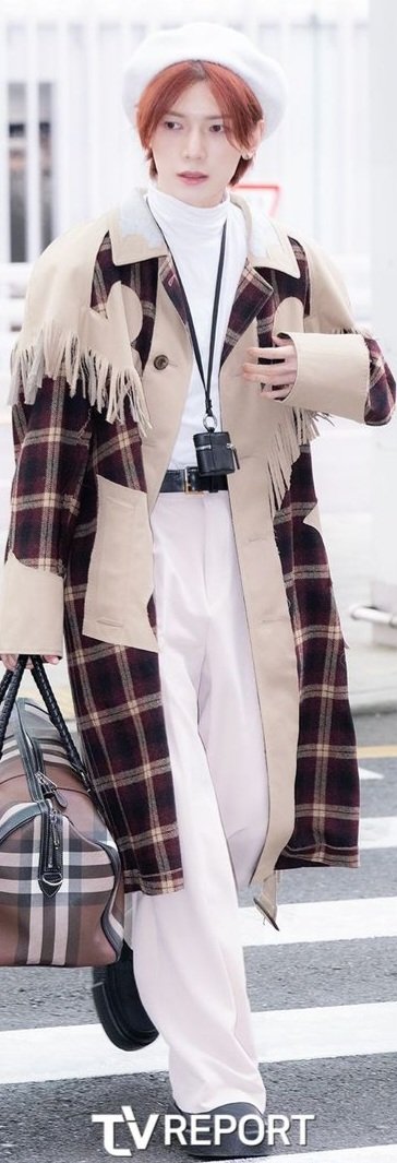 andfuckkq's tweet photo. yeosang's airport fashion is so effortlessly cool https://t.co/P6yQWphpgn