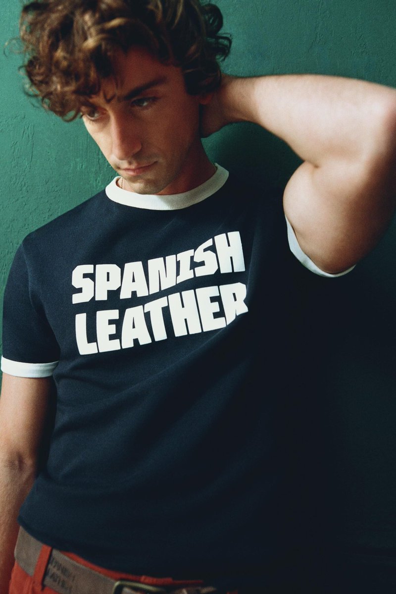 ZENOBRIENISMO's tweet photo. i'm not arguing with a guy with a big nose, curly hair, big brown eyes and long eyelashes, whatever you say beautiful https://t.co/ty1zJ67swH