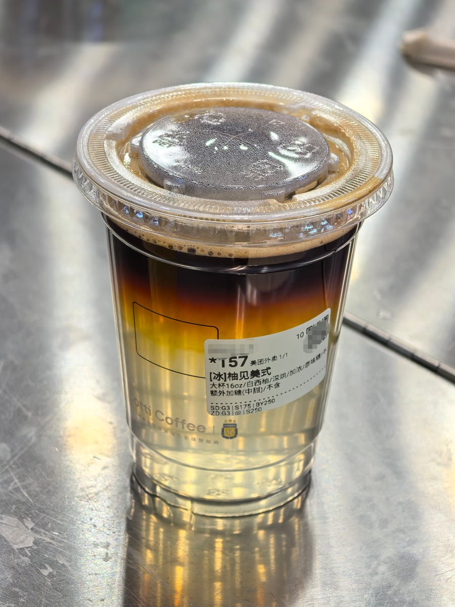 Stephanettf6g's tweet photo. Prepara un refrescante horchata de chufa en 5 minutos! Mezcla chufa remojada, agua, canela y azúcar, cuela y sirve con hielo. Delicioso y fácil para el verano! https://t.co/VtV9AeSpyJ
