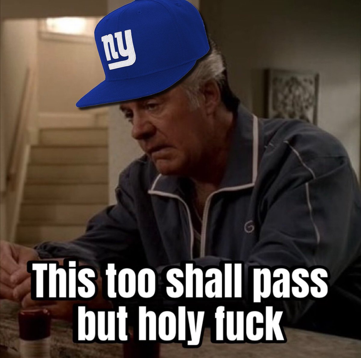 Ma1ikBrunson11's tweet photo. Jaxson Dart - OUT FOR SEASON
Brian Burns - OUT FOR SEASON
OBJ - RELEASED

Jameis Winston - QB1
JJ McCarthy - QB2

#GoBigBlue https://t.co/iVpFhyJ580