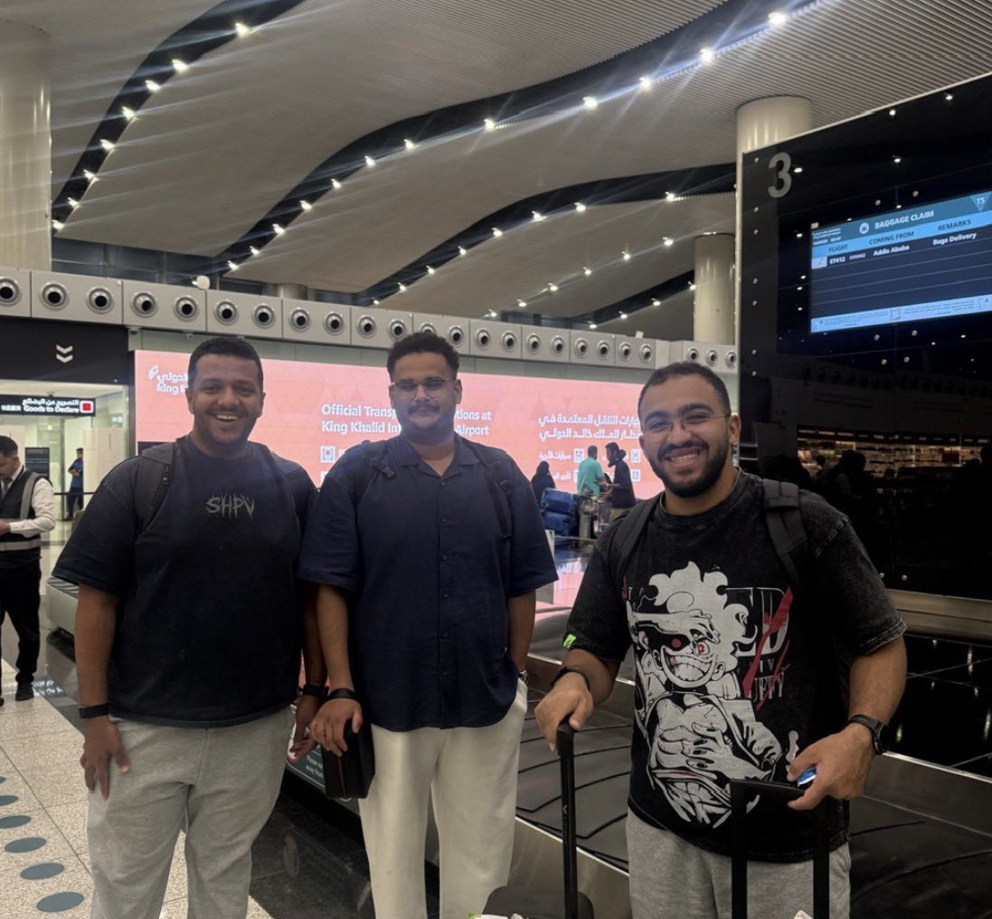kafalcons's tweet photo. هل تقنعوني ذي كلها تسريبات وصدف؟؟
يعني فالكون هل انتم حمير لهدرجه ولا كيف مانتبهتوا https://t.co/f5IM12TlKj