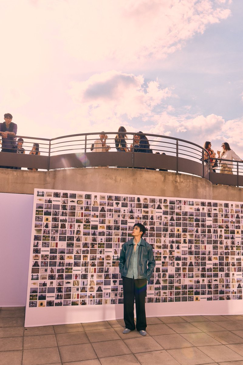 DomundiTV's tweet photo. SANDRO, THANK YOU FOR THE MOMENTS ✉️

From discovering the SS 2027 collection to experiencing the spirit of Paris Fashion Week, thank you, SANDRO, for welcoming Zee Pruk @zee_pruk and creating moments to remember in Paris. ✨

ZEE PRUK PFW 2027
#SANDROxZEEPRUK
#Sandro #SandroParis
#ZeePruk