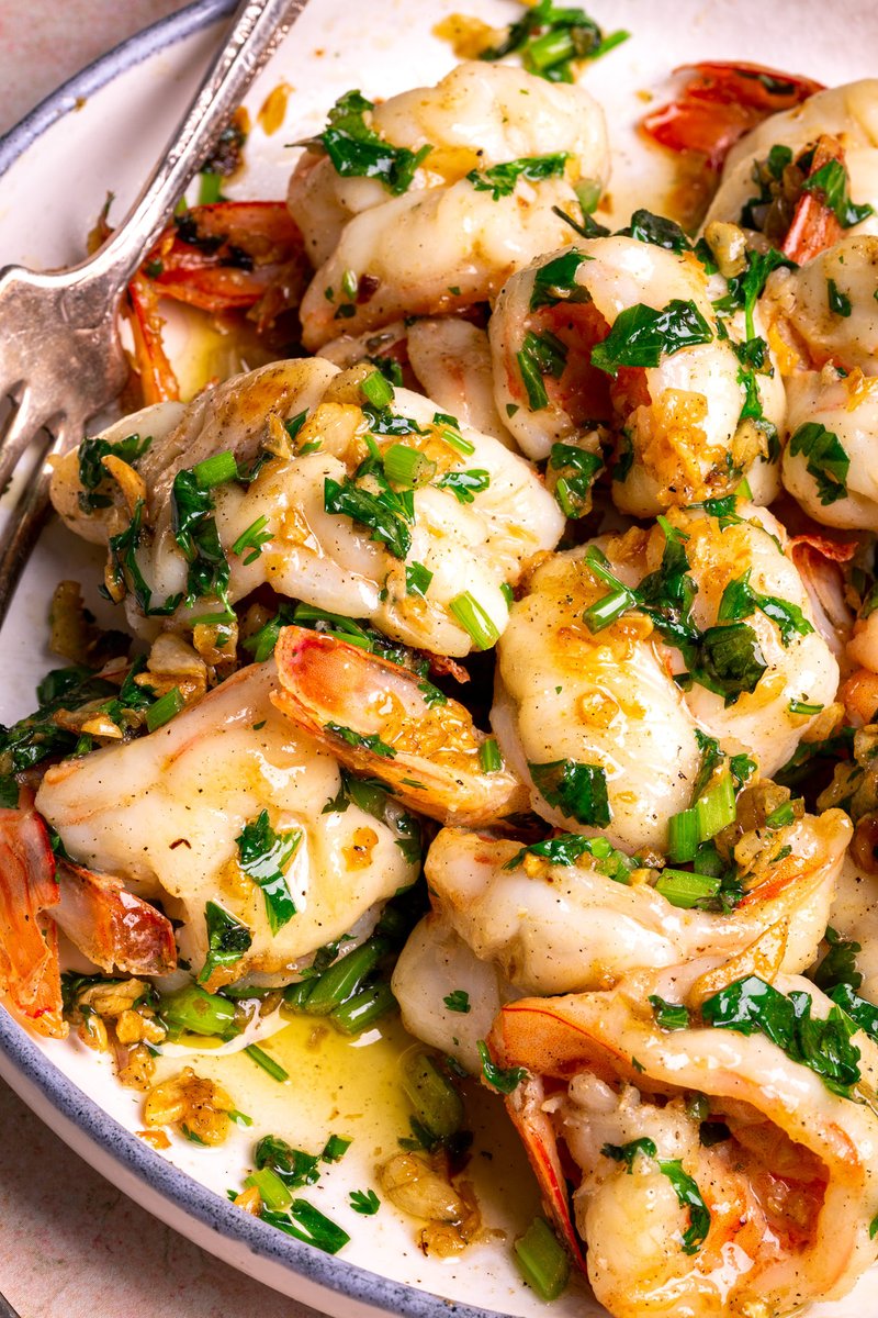 cookingwithlei's tweet photo. Finger-lickin' Garlic Butter Shrimp!
👇recipe in comments👇 https://t.co/MQ0kWUYQNV