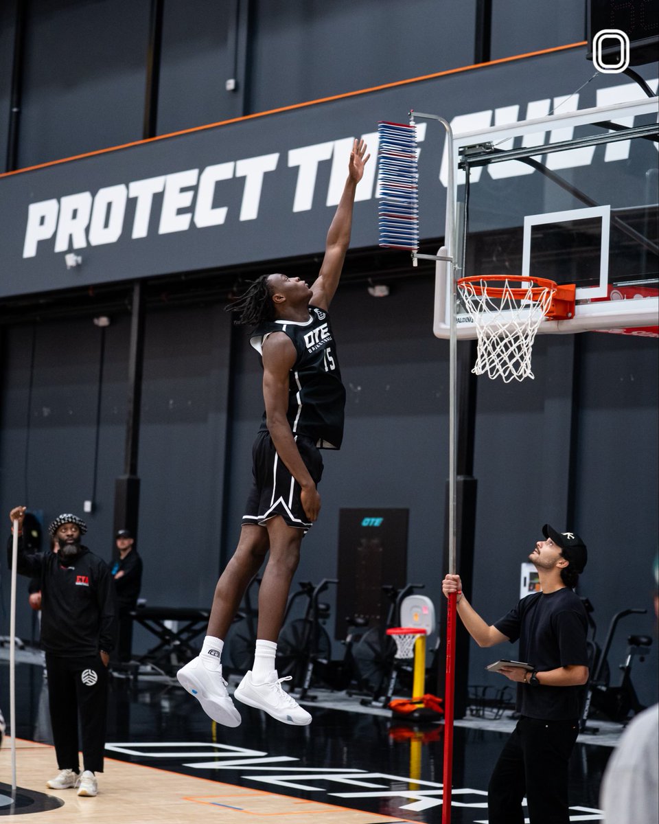 _proinsight's tweet photo. Overtime Elite @Gatorade Pro Day Max Vert 🐰 Leaderboard

🔌 Beckham Black (40”)
💫 Zack Dawson (39.5”)
🥶 Tai Bell (38.5”)
🔌 Aiden Groce (38.5”)
💀 Jalen White (38.5”)
🕊️ Kyle Amadi (38”)
🌙 Karson Miles (38”)
💀 Paul Osaruyi (38”)
🙏 K’Nard Callendar (37”)
🙏 Cayden Daughtry (36.5”)

📊 @BAM_Testing

📸 @OvertimeElite
