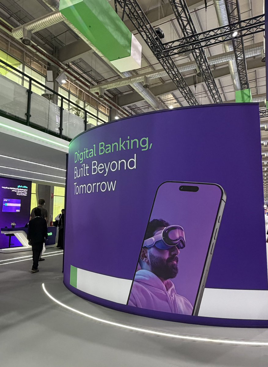 Graphicsadd's tweet photo. أخر أعمالي في معرض money 20/20 https://t.co/69eckajNTT