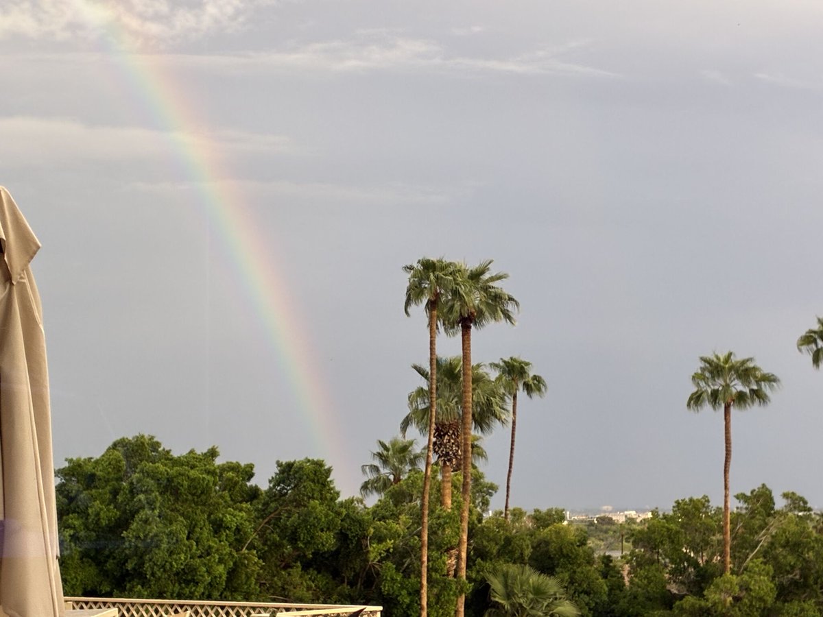 ExecsInTheKnow's tweet photo. We’re officially in Scottsdale and can’t wait for CRS to kick off! 🌵

We’re so excited to connect, catch up, and spend time with our incredible @ExecsInTheKnow community.

Looking forward to seeing familiar faces, meeting new ones, and making this CRS one to remember! https://t.co/VYO7M8k9a4