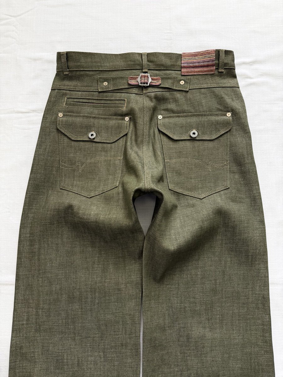 bycameronroyal's tweet photo. finally used my last three yards of moss denim making this pair and the mill just told me they won't have any more in stock until february. music to my ears https://t.co/1MBAOgpJwt